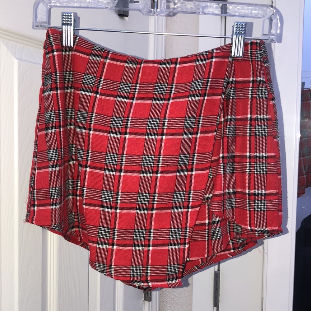 Two piece set - Picture 3 of 3